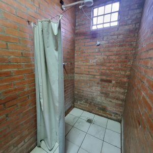 Pavilhão com 366m², no bairro Santa Catarina em Caxias do Sul para Alugar
