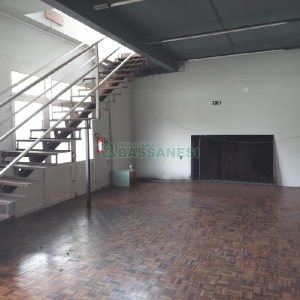 Loja Subsolo com 200m², no bairro Sanvitto em Caxias do Sul para Alugar