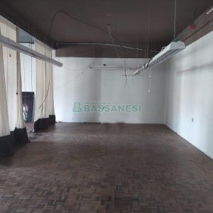 Loja Subsolo com 200m², no bairro Sanvitto em Caxias do Sul para Alugar