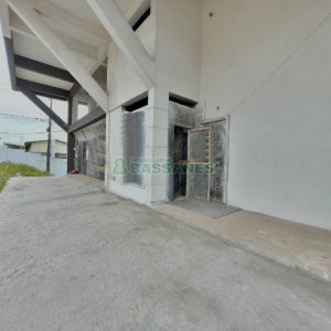 Loja com 315m², no bairro Kayser em Caxias do Sul para Alugar ou Comprar