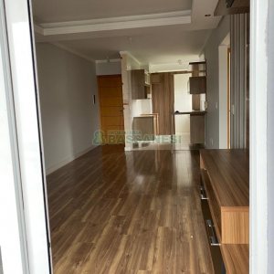 Apartamento com 70m², 2 dormitórios, 2 vagas, no bairro Sanvitto em Caxias do Sul para Comprar