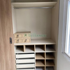 Apartamento com 70m², 2 dormitórios, 2 vagas, no bairro Sanvitto em Caxias do Sul para Comprar