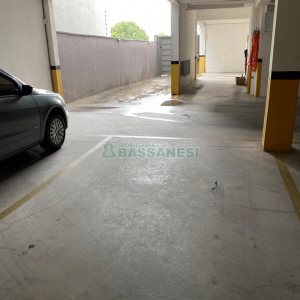 Apartamento com 70m², 2 dormitórios, 2 vagas, no bairro Sanvitto em Caxias do Sul para Comprar