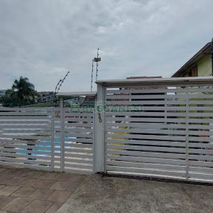 Casa com 250m², 3 dormitórios, 1 vaga, no bairro Esplanada em Caxias do Sul para Alugar