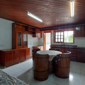 Casa com 250m², 3 dormitórios, 1 vaga, no bairro Esplanada em Caxias do Sul para Alugar