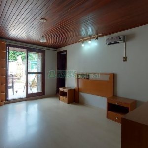 Casa com 250m², 3 dormitórios, 1 vaga, no bairro Esplanada em Caxias do Sul para Alugar