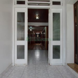 Casa com 250m², 3 dormitórios, 1 vaga, no bairro Esplanada em Caxias do Sul para Alugar