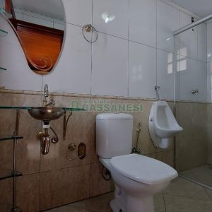 Casa com 250m², 3 dormitórios, 1 vaga, no bairro Esplanada em Caxias do Sul para Alugar