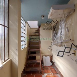 Casa com 250m², 3 dormitórios, 1 vaga, no bairro Esplanada em Caxias do Sul para Alugar