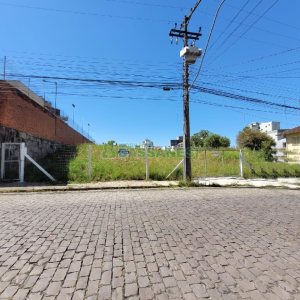 Terreno com 704m², no bairro Medianeira em Caxias do Sul para Alugar