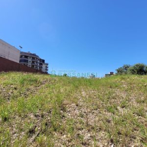Terreno com 704m², no bairro Medianeira em Caxias do Sul para Alugar