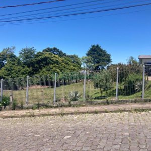 Casa, no bairro Santa Fé em Caxias do Sul para Comprar
