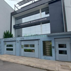 Predio com 600m², no bairro Cinqüentenário em Caxias do Sul para Alugar