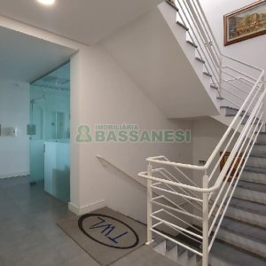 Predio com 600m², no bairro Cinqüentenário em Caxias do Sul para Alugar