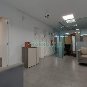 Predio com 600m², no bairro Cinqüentenário em Caxias do Sul para Alugar