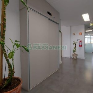 Predio com 600m², no bairro Cinqüentenário em Caxias do Sul para Alugar