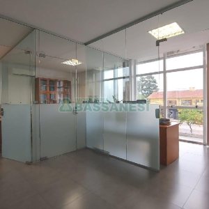 Predio com 600m², no bairro Cinqüentenário em Caxias do Sul para Alugar