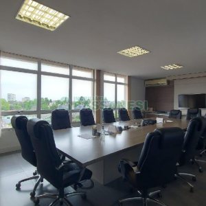 Predio com 600m², no bairro Cinqüentenário em Caxias do Sul para Alugar