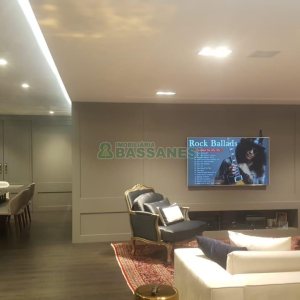 Apto Mobiliado com 439m², 3 dormitórios, 3 vagas, no bairro Madureira em Caxias do Sul para Comprar