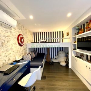 Apto Mobiliado com 439m², 3 dormitórios, 3 vagas, no bairro Madureira em Caxias do Sul para Comprar