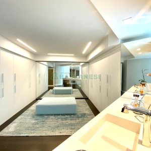 Apto Mobiliado com 439m², 3 dormitórios, 3 vagas, no bairro Madureira em Caxias do Sul para Comprar