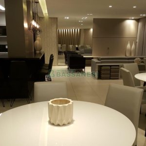 Apto Mobiliado com 439m², 3 dormitórios, 3 vagas, no bairro Madureira em Caxias do Sul para Comprar