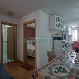 Apartamento com 62m², 2 dormitórios, 2 vagas, no bairro Colina Sorriso em Caxias do Sul para Comprar
