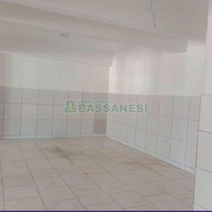 Loja com 200m², no bairro Santa Catarina em Caxias do Sul para Alugar