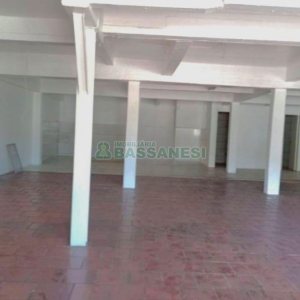 Loja com 200m², no bairro Santa Catarina em Caxias do Sul para Alugar