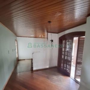 Casa com 150m², 4 dormitórios, no bairro Santa Catarina em Caxias do Sul para Alugar