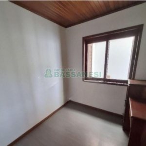 Casa com 150m², 4 dormitórios, no bairro Santa Catarina em Caxias do Sul para Alugar