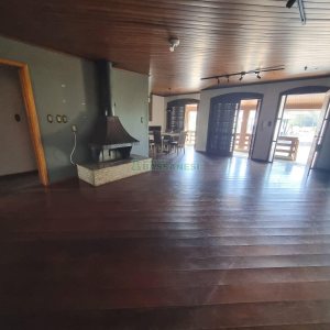 Casa com 150m², 4 dormitórios, no bairro Santa Catarina em Caxias do Sul para Alugar