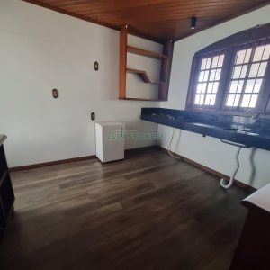 Casa com 150m², 4 dormitórios, no bairro Santa Catarina em Caxias do Sul para Alugar