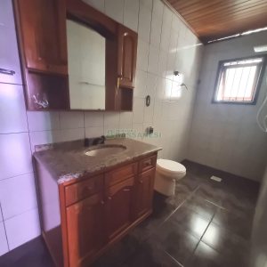 Casa com 150m², 4 dormitórios, no bairro Santa Catarina em Caxias do Sul para Alugar