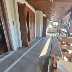 Casa com 150m², 4 dormitórios, no bairro Santa Catarina em Caxias do Sul para Alugar