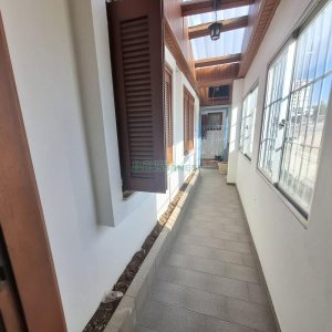 Casa com 150m², 4 dormitórios, no bairro Santa Catarina em Caxias do Sul para Alugar