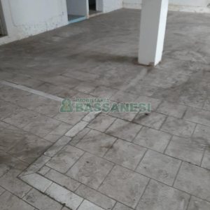 Loja Subsolo com 132m², no bairro Exposição em Caxias do Sul para Alugar