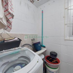Apartamento com 39m², 2 dormitórios, 1 vaga, no bairro Esplanada em Caxias do Sul para Comprar