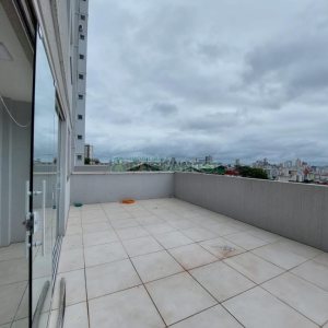 Apartamento com 92m², 2 dormitórios, 1 vaga, no bairro Jardelino Ramos em Caxias do Sul para Comprar