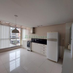 Casa com 140m², 2 dormitórios, no bairro São Pelegrino em Caxias do Sul para Alugar ou Comprar