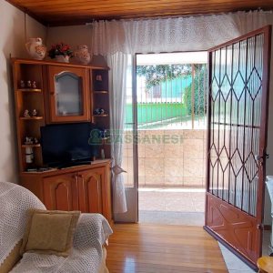 Casa com 90m², 3 dormitórios, no bairro Planalto em Caxias do Sul para Alugar
