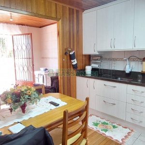 Casa com 90m², 3 dormitórios, no bairro Planalto em Caxias do Sul para Alugar