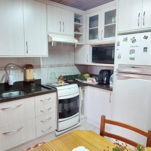 Casa com 90m², 3 dormitórios, no bairro Planalto em Caxias do Sul para Alugar