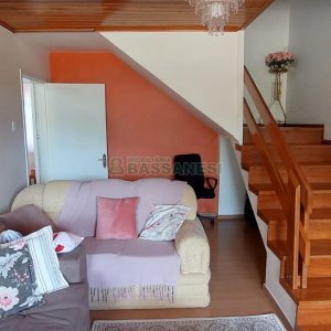 Casa com 90m², 3 dormitórios, no bairro Planalto em Caxias do Sul para Alugar