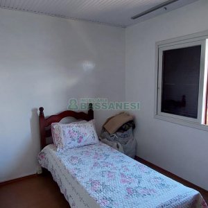 Casa com 90m², 3 dormitórios, no bairro Planalto em Caxias do Sul para Alugar