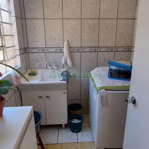 Casa com 90m², 3 dormitórios, no bairro Planalto em Caxias do Sul para Alugar