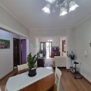 Casa com 168m², 3 dormitórios, 4 vagas, no bairro De Zorzi em Caxias do Sul para Comprar