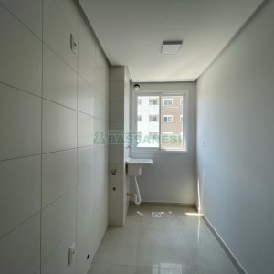 Apartamento com 56m², 2 dormitórios, 1 vaga, no bairro Panazzolo em Caxias do Sul para Comprar