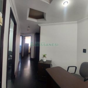 Sala com 62m², no bairro Centro em Caxias do Sul para Comprar
