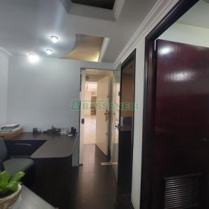 Sala com 62m², no bairro Centro em Caxias do Sul para Comprar
